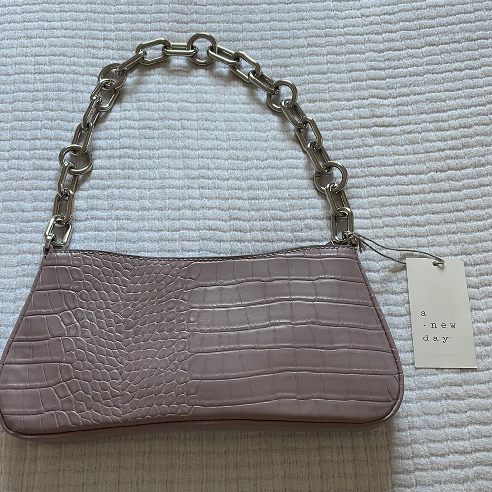 Brand new chain shoulder bag